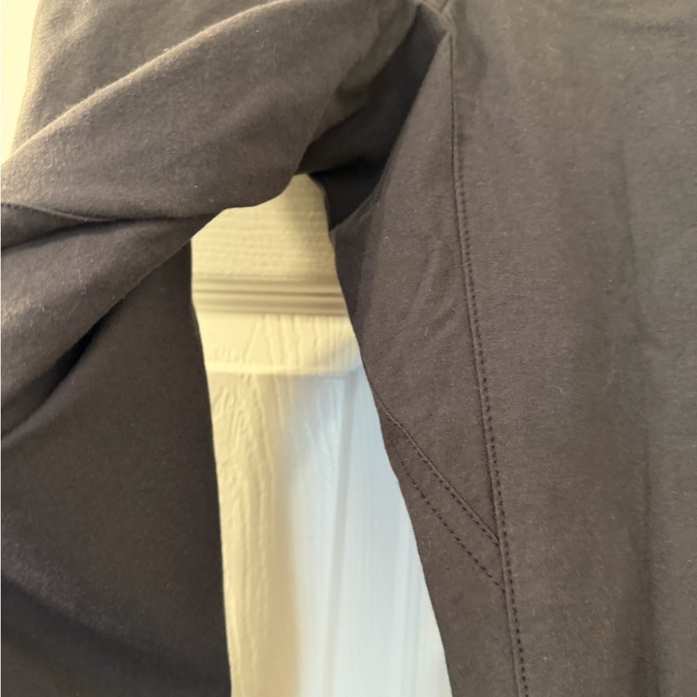 Arc'teryx Men's Black Pants — Size 30 Waist - Picture 4 of 11